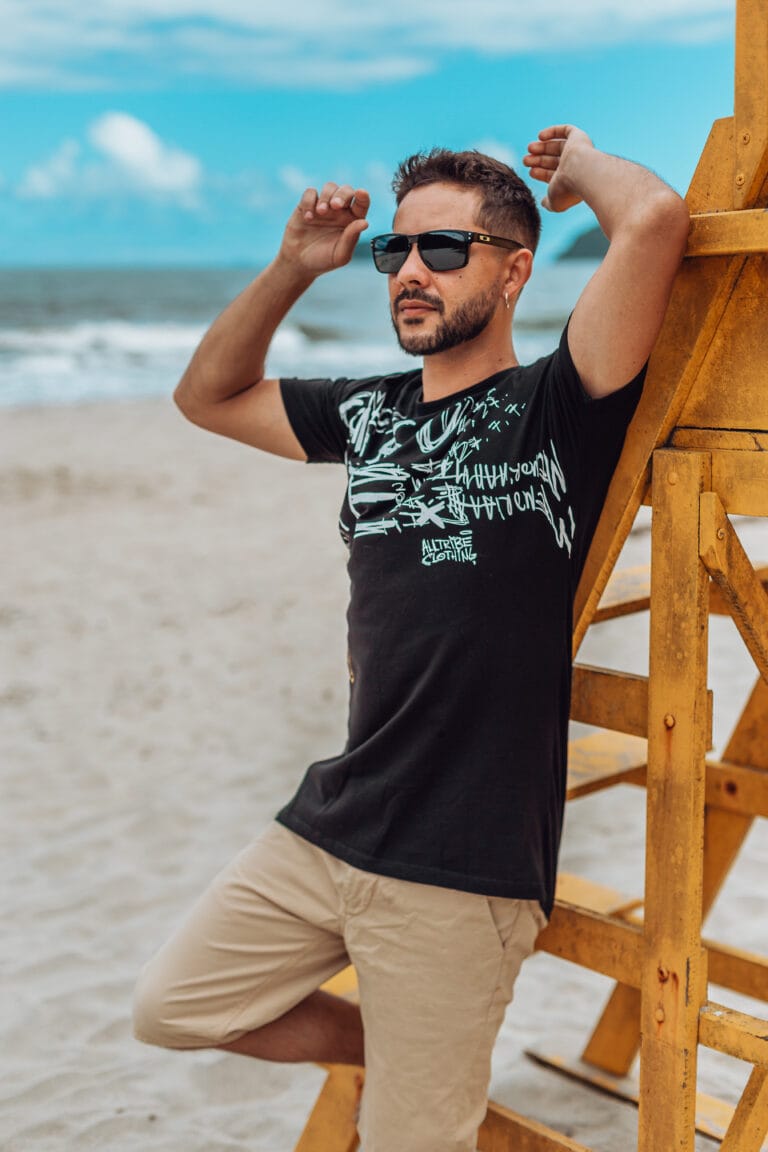 Creative Portraits made in Gold Coast of a man using sunglasses