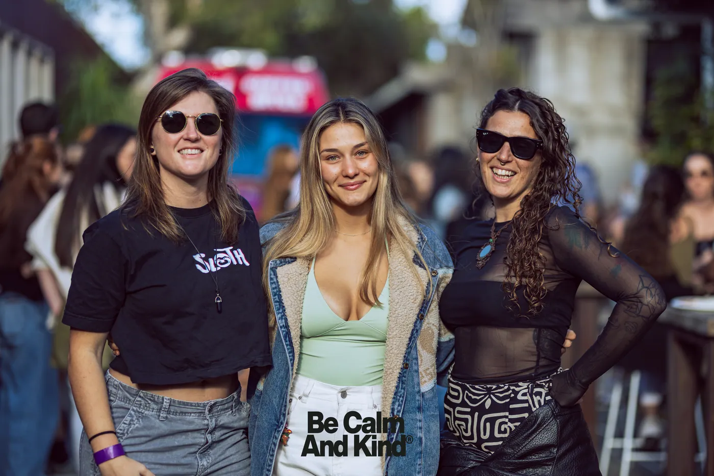 Friends at Kaya na Gandaia, Dust Temple Gold Coast